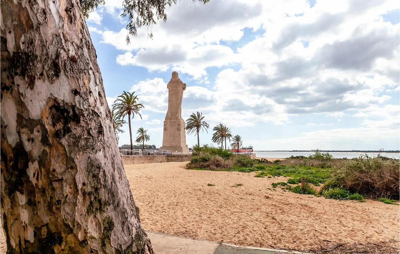 3 Bedroom Nice Apartment In Huelva Spain