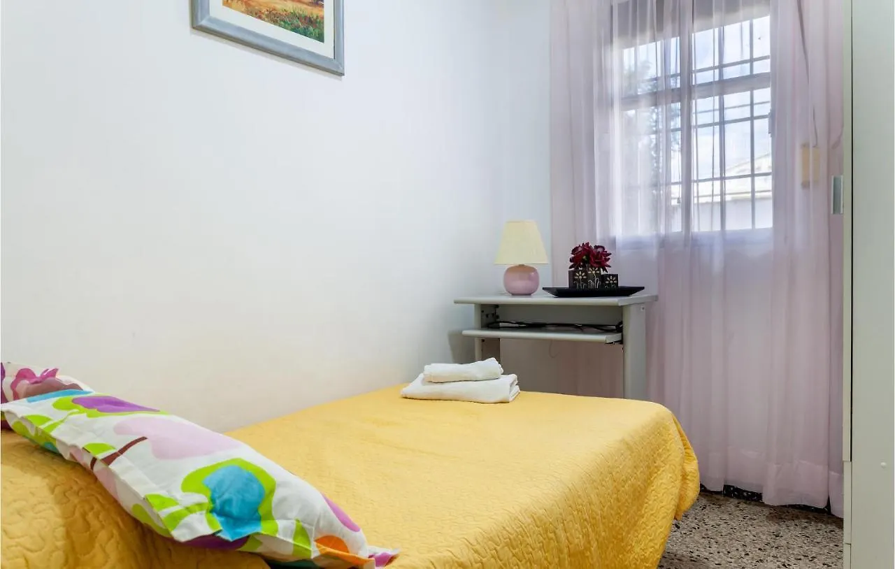 3 Bedroom Nice Apartment In Huelva